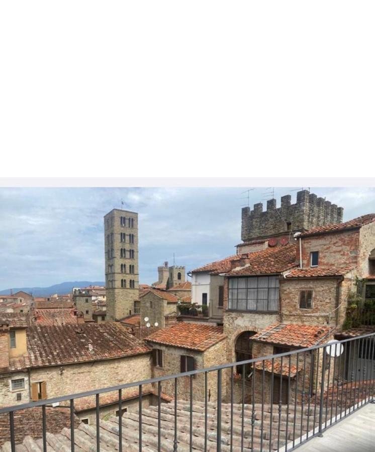 La Torre Di Borgunto - Piazza Grande Apartment อาเรซโซ ภายนอก รูปภาพ