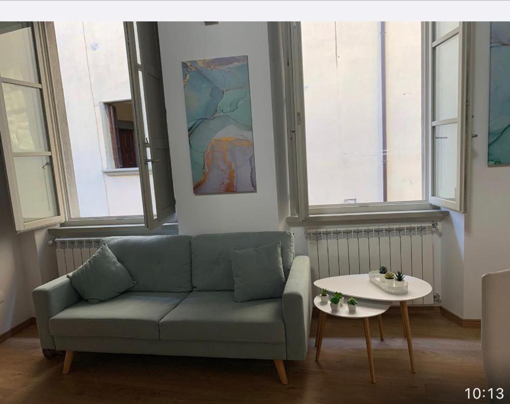 La Torre Di Borgunto - Piazza Grande Apartment อาเรซโซ ภายนอก รูปภาพ