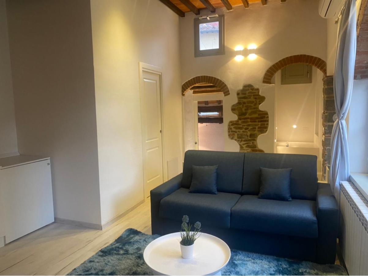 La Torre Di Borgunto - Piazza Grande Apartment อาเรซโซ ภายนอก รูปภาพ