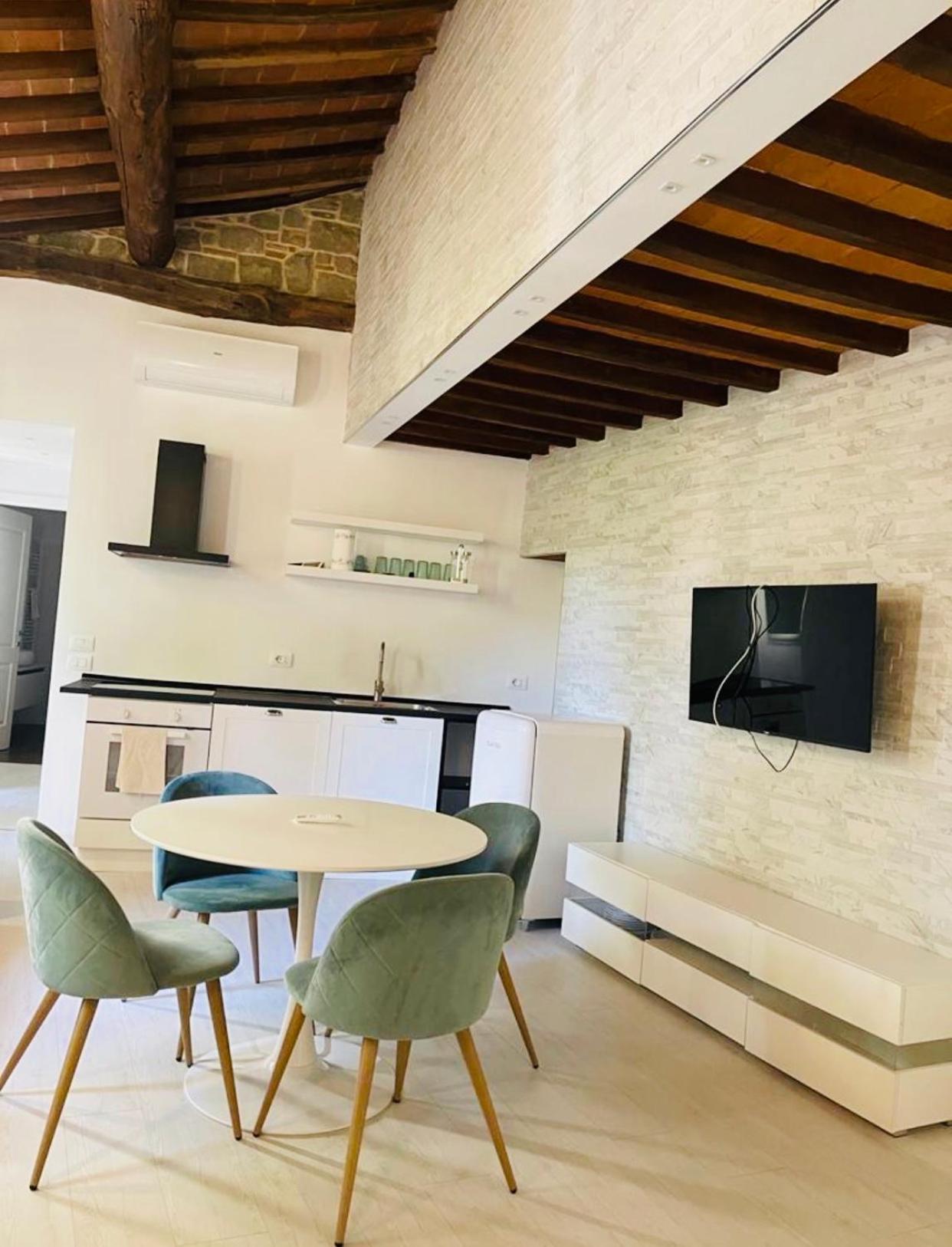 La Torre Di Borgunto - Piazza Grande Apartment อาเรซโซ ภายนอก รูปภาพ